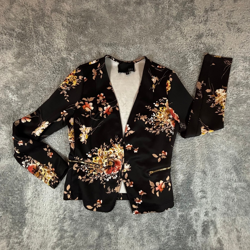 Kaii Los Angeles Floral Open Front Blazer Black Gold Zipper Detail Medium